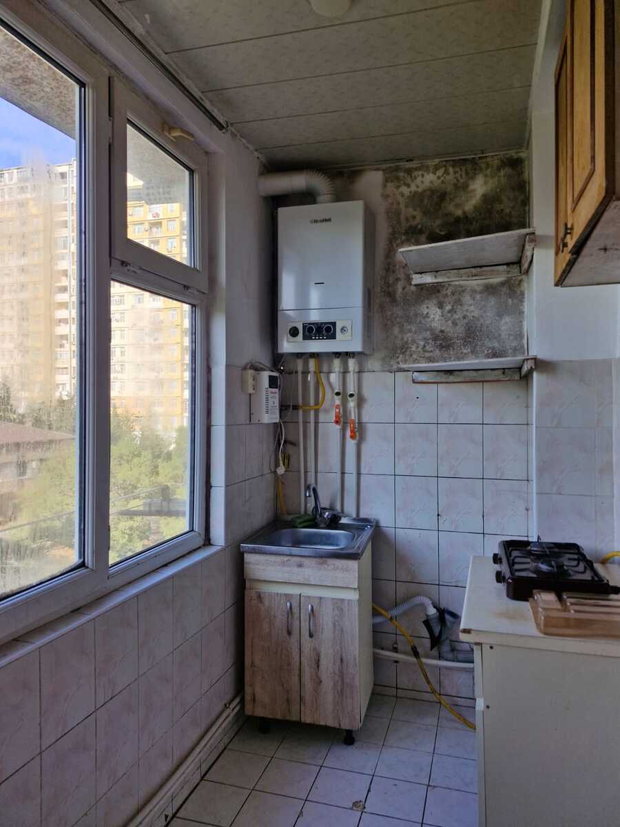 Satılır 2 otaqlı köhnə tikili 45 m² — Mənzil, Bakı (11)