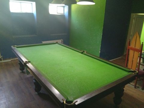 2 eded mermer bilyard. Biri böyük bilyard, ustunde şarlar, bilyard — Sports, Hobby & Leisure