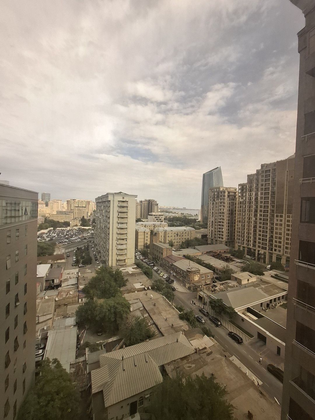 Satılır 4 otaqlı yeni tikili 302 m² — Mənzil, Bakı (10)