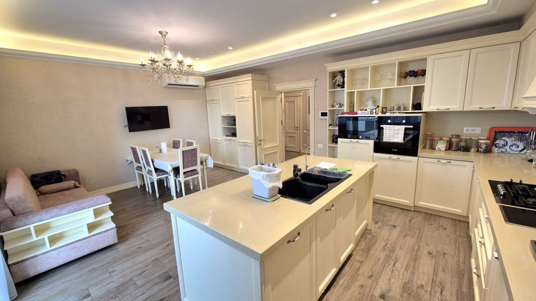 Satılır 4 otaqlı yeni tikili 225 m² — Mənzil, Bakı (6)