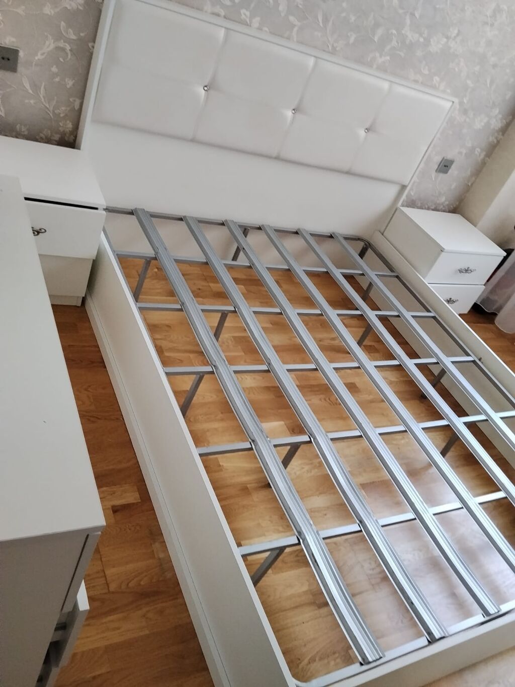 Salam yataq otağı dəsti satılır. Hamısı yeni kimidir. Dəstə daxildir — Yataq otağı mobilya dəstləri, Bakı