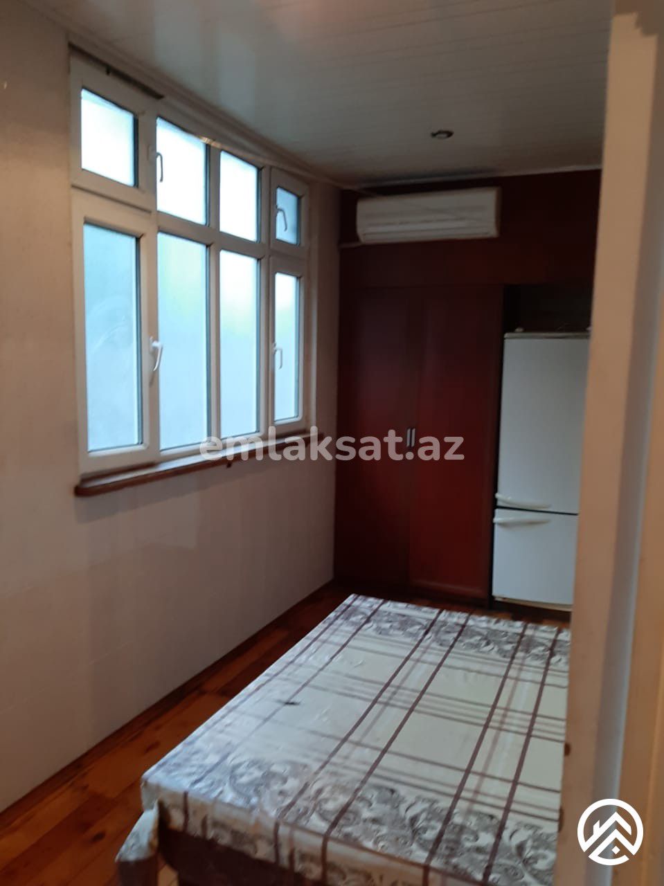 Satılır 3 otaq köhnə tikili 72 m², Avtovağzal metrosu — Mənzil, Bakı (6)