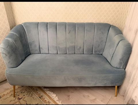 Tek divan – satılır Qiymət: 150 AZN Ünvan: Xalqlar — Bakı