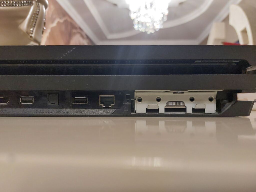 Sony PlayStation 4 Pro Xüsusiyyətlər: - Model: PS4 Pro (CUH — Oyun konsolları, Digah (2)
