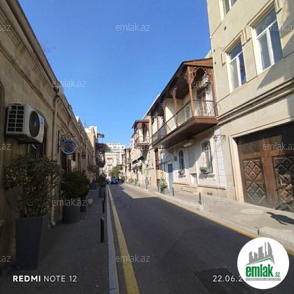 Satılır 2 otaqlı 40 m² köhnə tikili Sahil m — Emin M