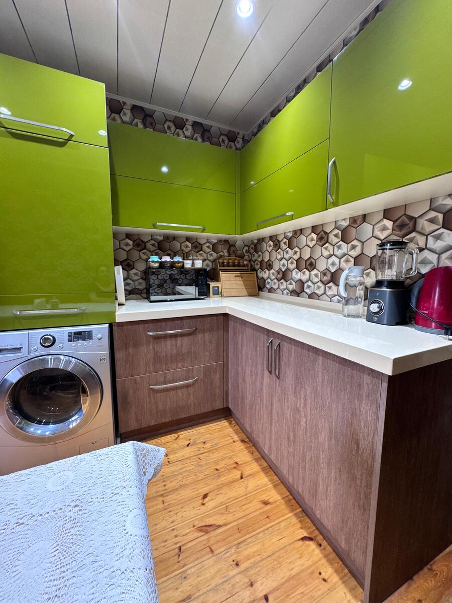 Satılır 4 otaqlı köhnə tikili 100 m² — Mənzil, Bakı (5)