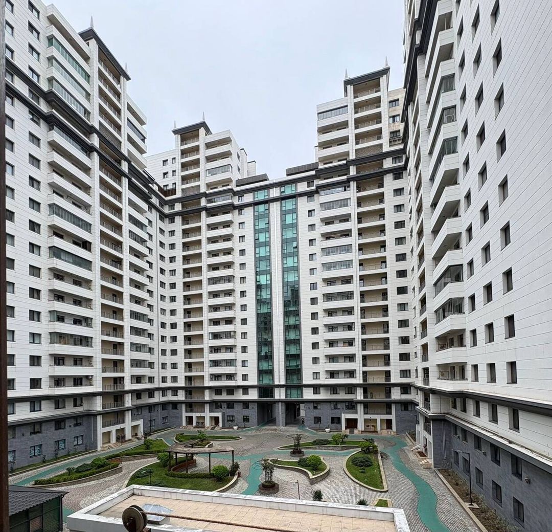 Satılır 4 otaqlı köhnə tikili 110 m² — Mənzil, Bakı (2)