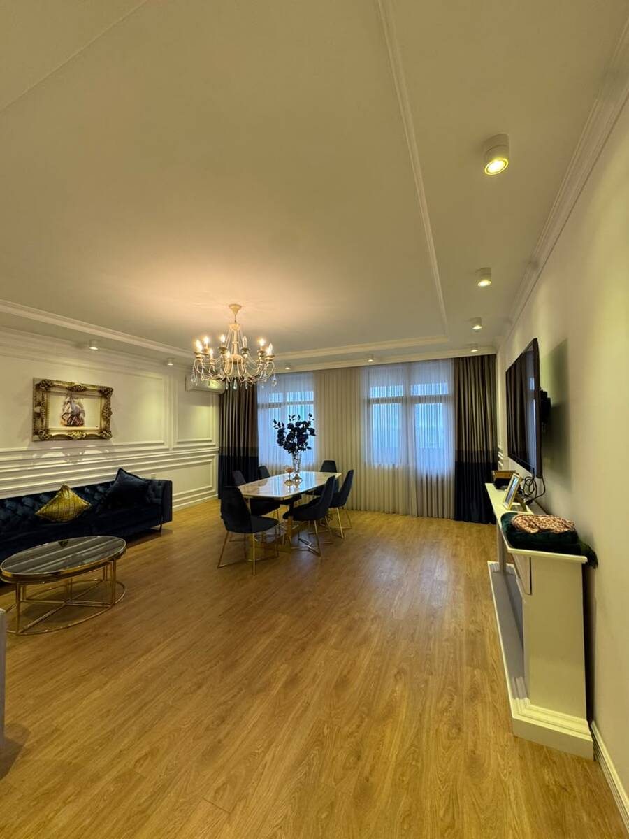 Satılır 3 otaqlı yeni tikili 160 m² — Mənzil, Bakı (2)