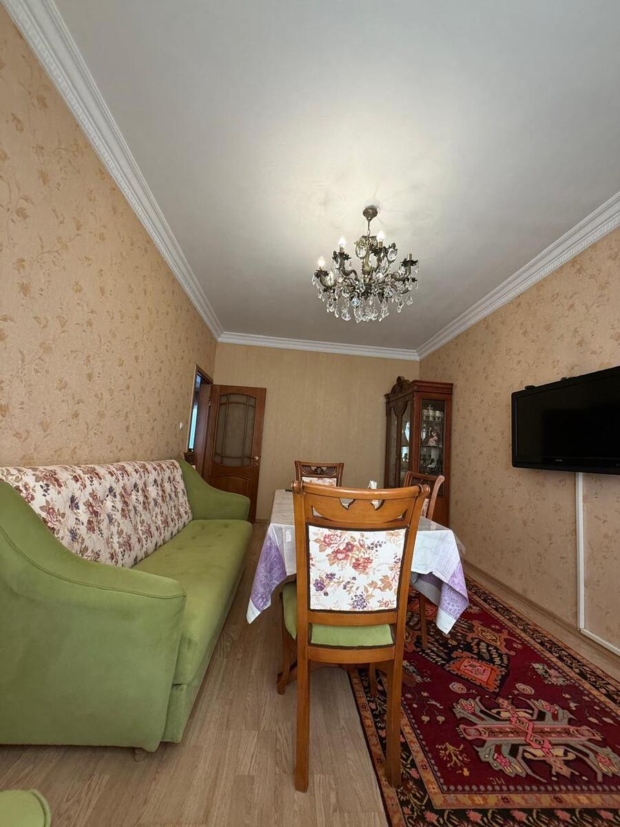 Satılır 4 otaqlı köhnə tikili 100 m² — Mənzil, Bakı (10)