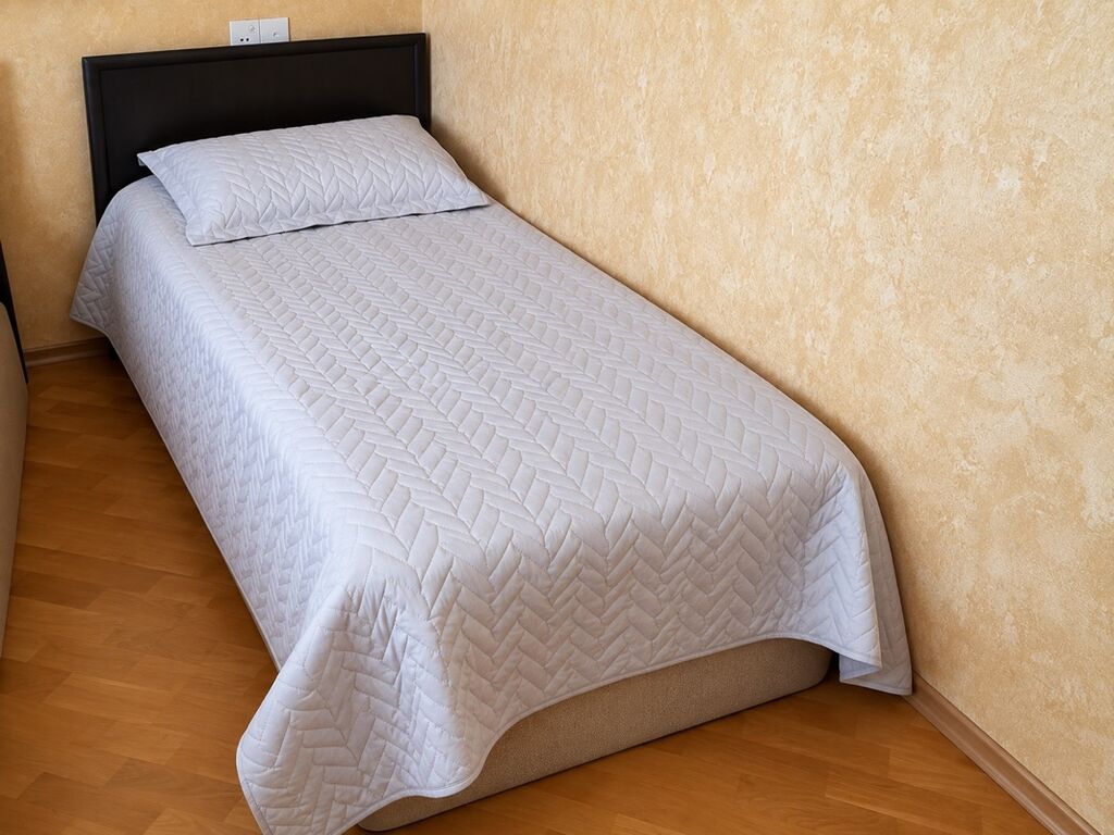 İşlənmiş, Təknəfərlik çarpayı, Bazalı, Matras ilə, Siyirməsiz — Yataqlar, Bakı