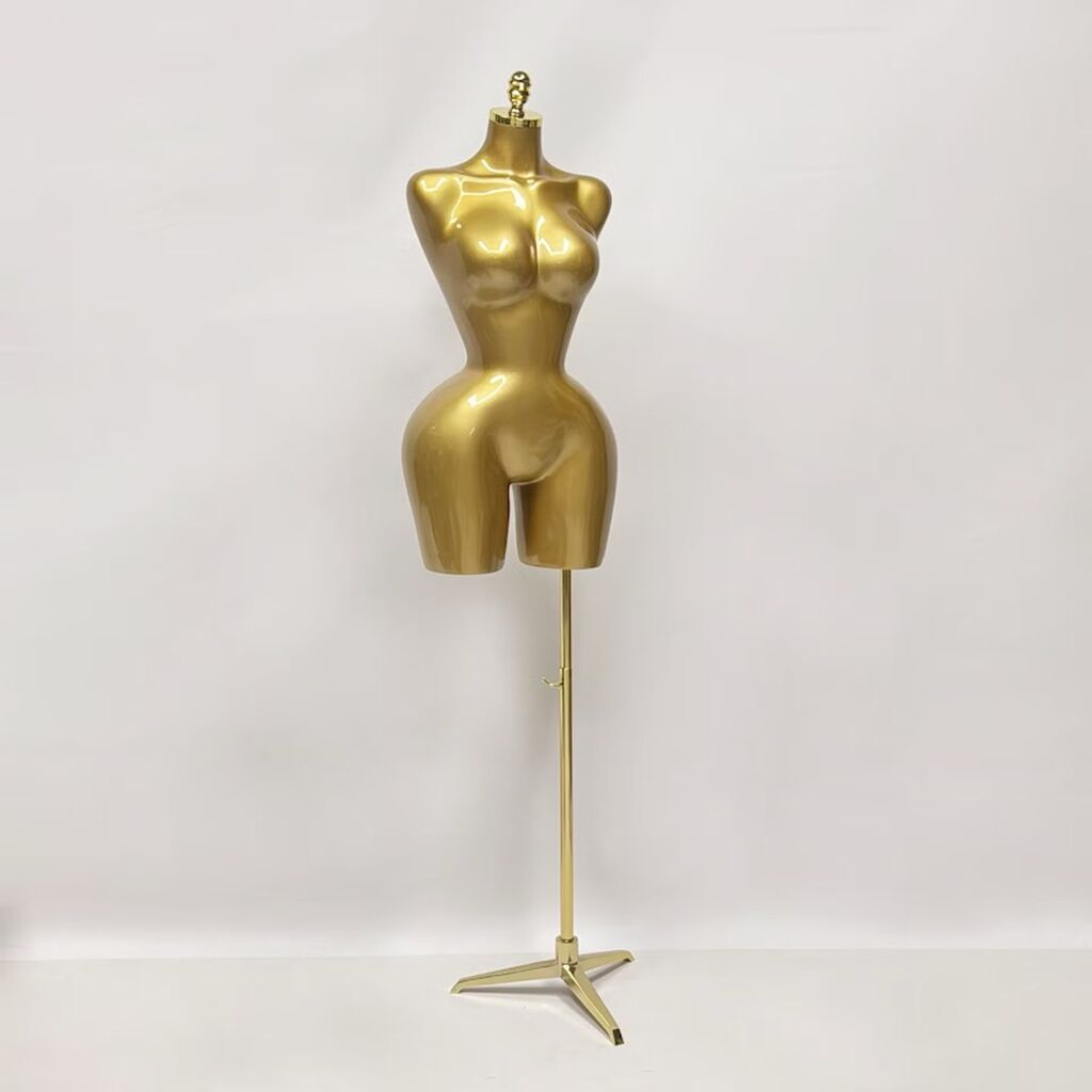 Bədən, Plastik, plastmas, Qızıl, Çin — Maneken, Bakı (2)