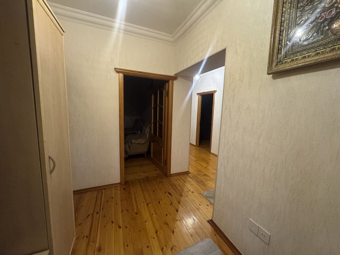 Satılır 5 otaqlı köhnə tikili 120 m² — Mənzil, Bakı (2)