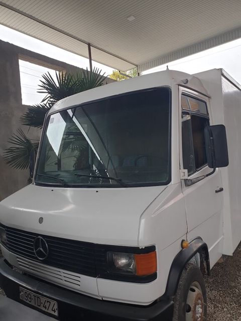 Mercedes 609 D, 2.4 L, 1991 il, 357 577 km — Şəmkir