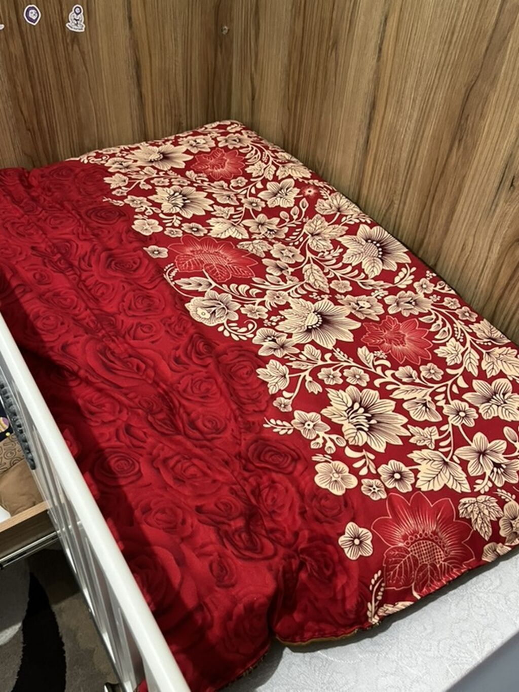 Oğlan və qız üçün, İşlənmiş, Dördbucaq, Beşik, Dəstsiz, Matras ilə, Yellənmə mexanizmsiz — Bəşikləri, Qobu (4)