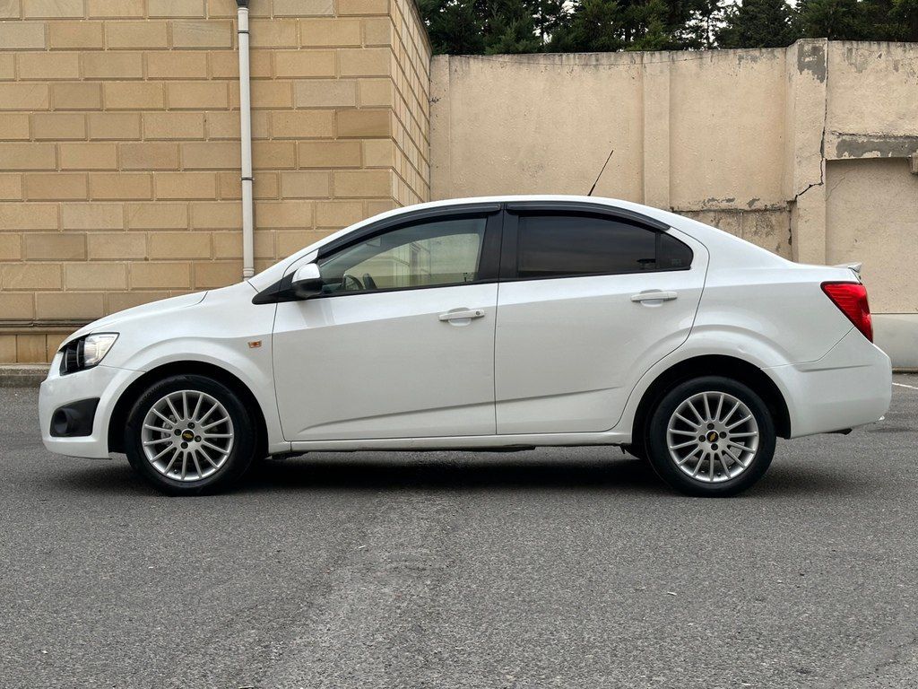 Chevrolet Aveo, 1.4 L, 2014 il, 274 000 km — Avtomobillər, Bakı (3)