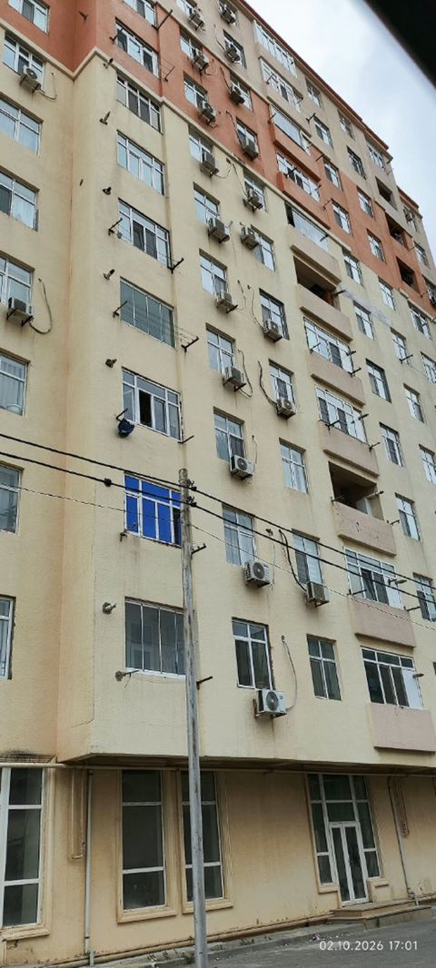 Lökbatan qəsəbəsində, mərkəzdə 1otaqlı mənzil satılır. Çıxarış — Bakı