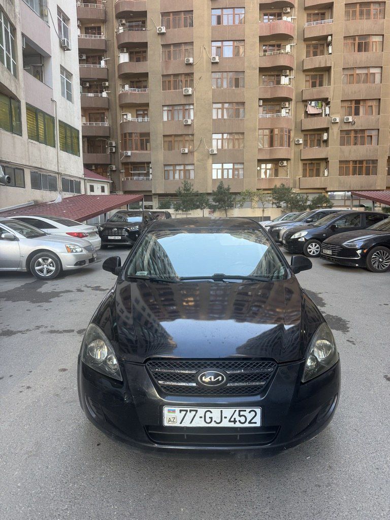 Kia Ceed, 1.6 L, 2007 il, 430 000 km 77-GJ-452 — Avtomobillər, Bakı (2)