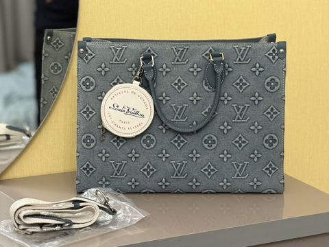 LV monoqram naxışlı şık çanta - Material: Teksturallı mavi-boz parça — Sumqayıt