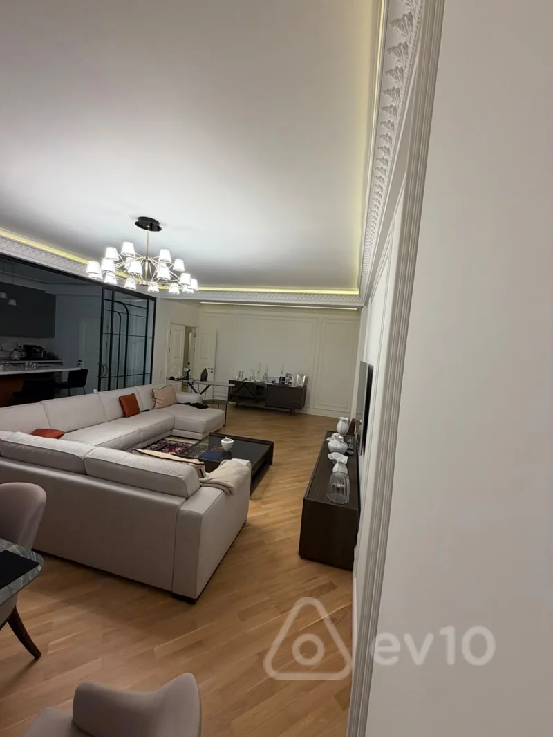 4 otaqlı mənzil, 180 m², Zahid Xelilov — Mənzil, Bakı (2)