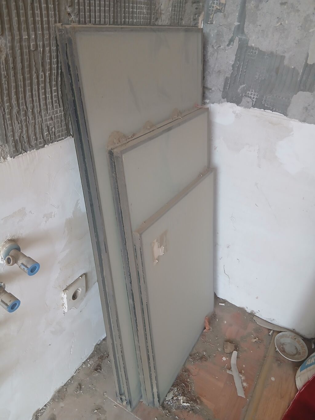 İşlənmiş İkiqat şüşə paketi Plastik pəncərə, Еni: 1 sm, Uzunluğu: 1 sm — Pəncərələr, qapılar, balkonlar, Mehdiabad (2)