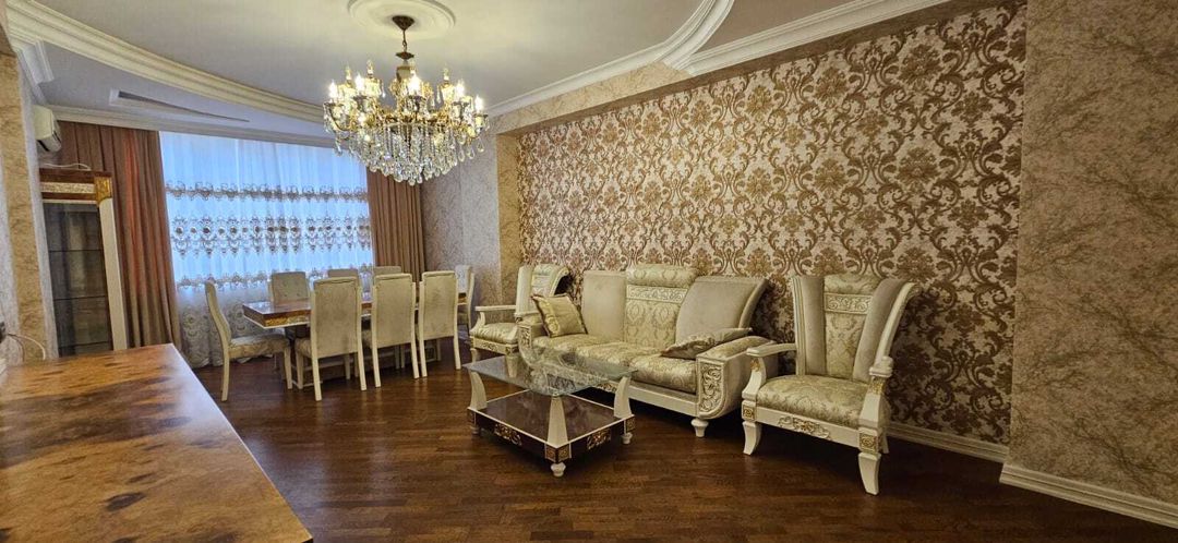 Satılır 4 otaqlı yeni tikili 204 m² — Mənzil, Bakı (2)