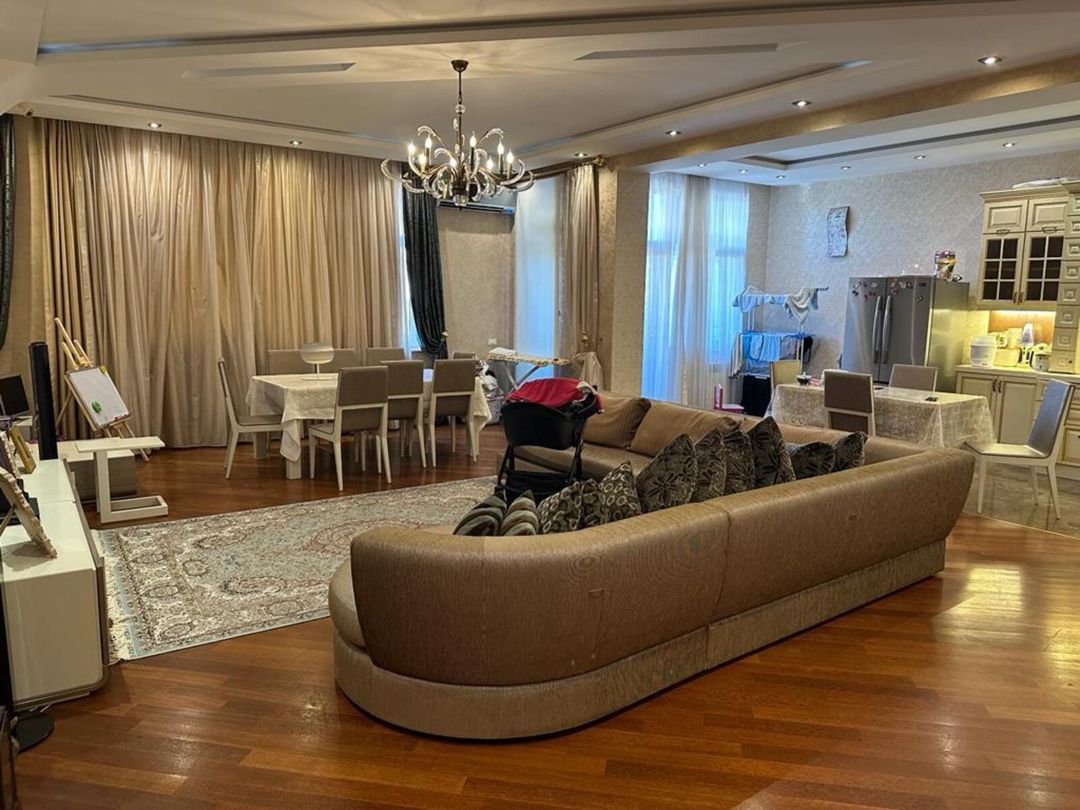 Satılır 4 otaqlı yeni tikili 178 m² — Mənzil, Bakı
