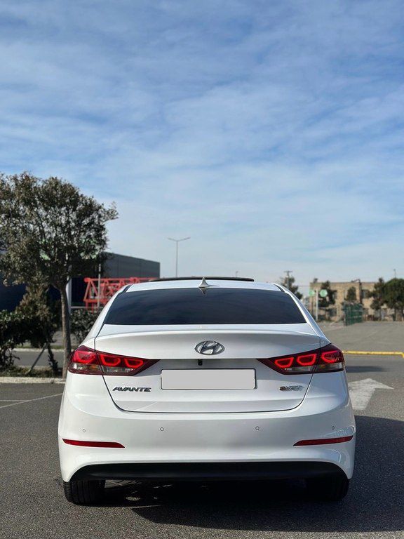 Hyundai Avante, 1.6 L, 2017 il, 186 000 km — Avtomobillər, Bakı (2)