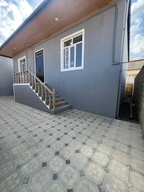 Satılır 3 otaqlı həyət evi/bağ evi 110 m² — Bakı