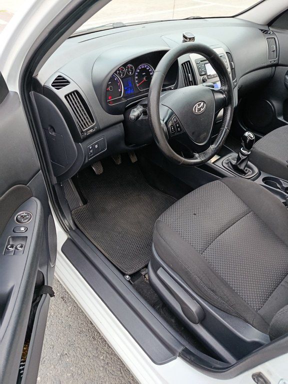 Hyundai i30, 1.4 L, 2010 il, 280 000 km — Avtomobillər, Zaqatala (5)
