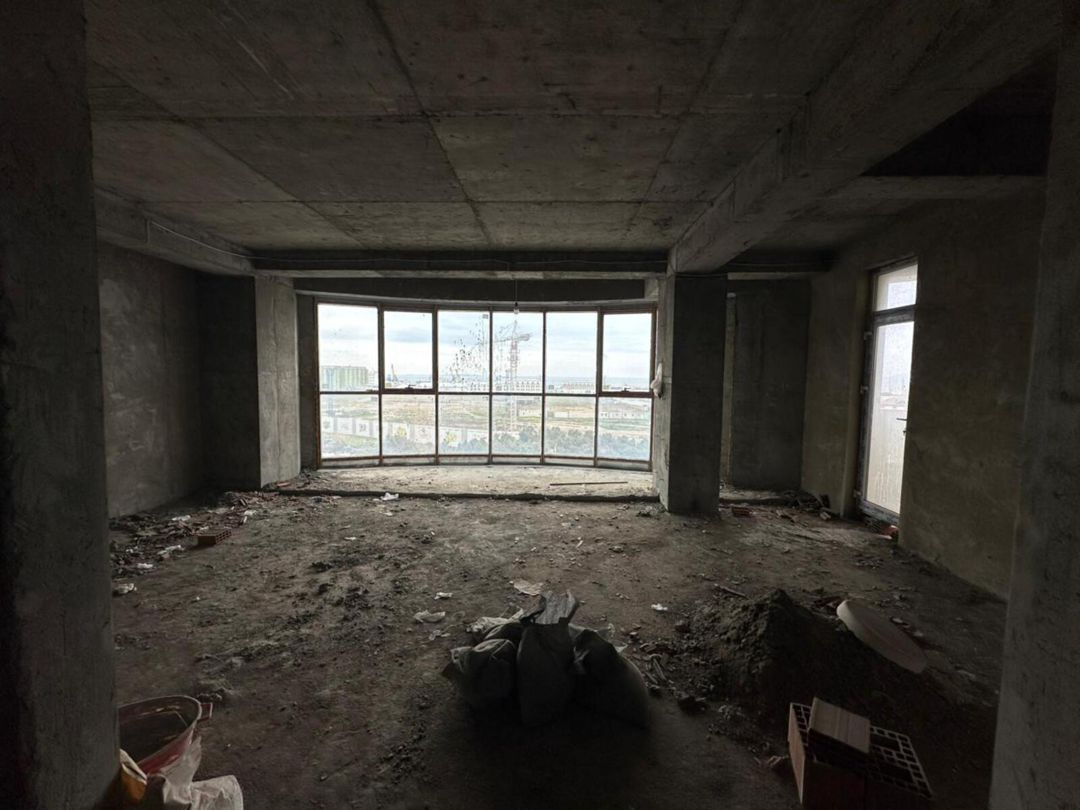 Satılır 4 otaqlı yeni tikili 200 m² — Mənzil, Bakı (7)