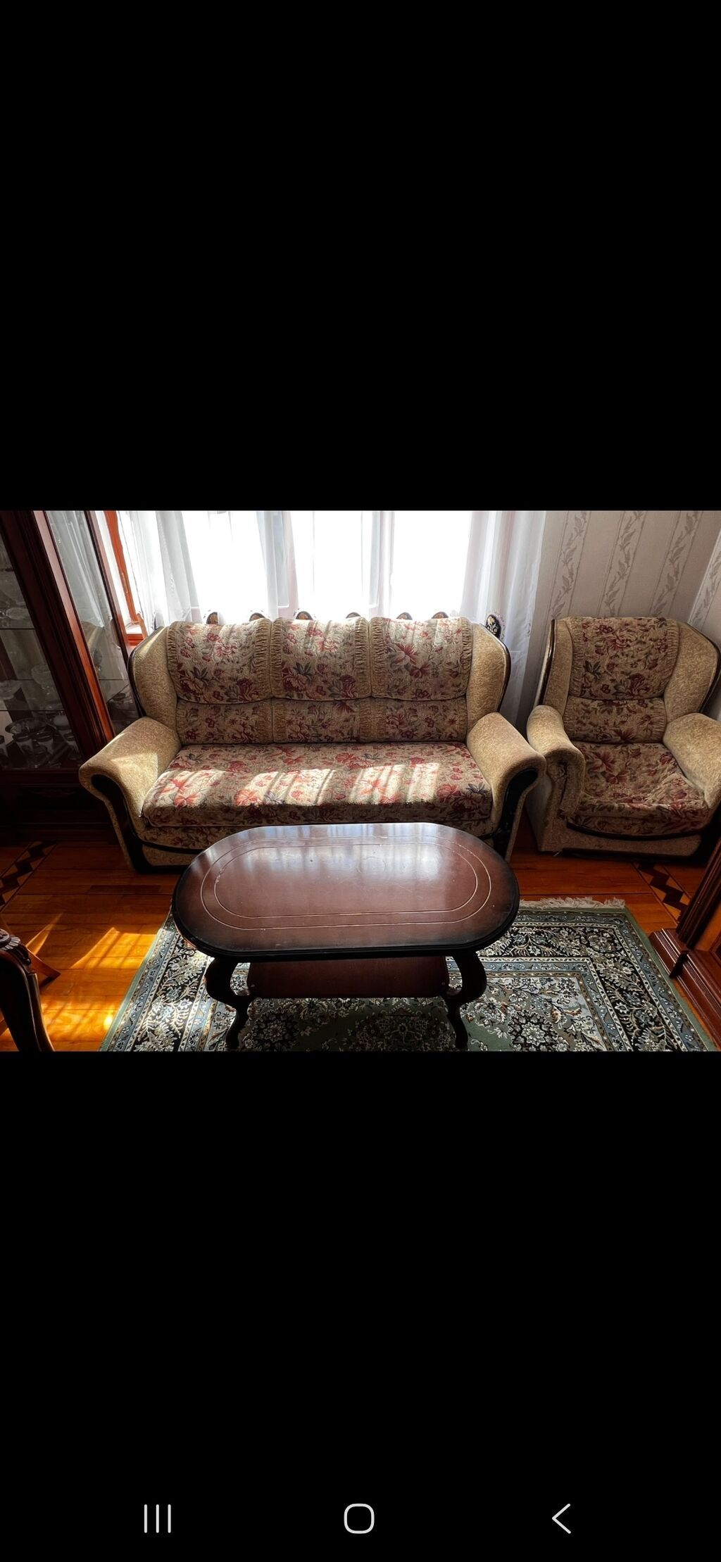 Klassik üslubda qonaq otağı mebelləri dəsti - Vitrin şkafları: 1 iri — Qonaq otağı üçün, Bakı (2)