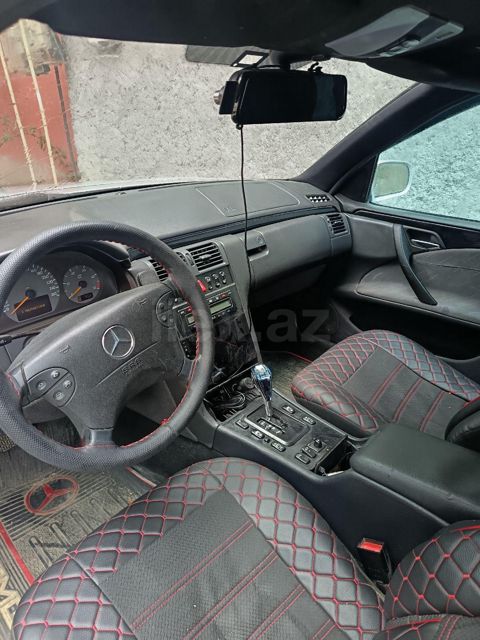 2001 Mercedes-Benz 320 E, 3.2 L, 2001, 320,000 km — İsmayıllı
