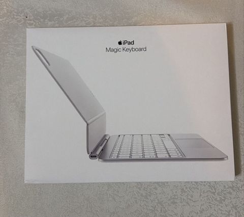 Apple iPad Magic Keyboard Orginal baglı qutu mehsul — Bakı