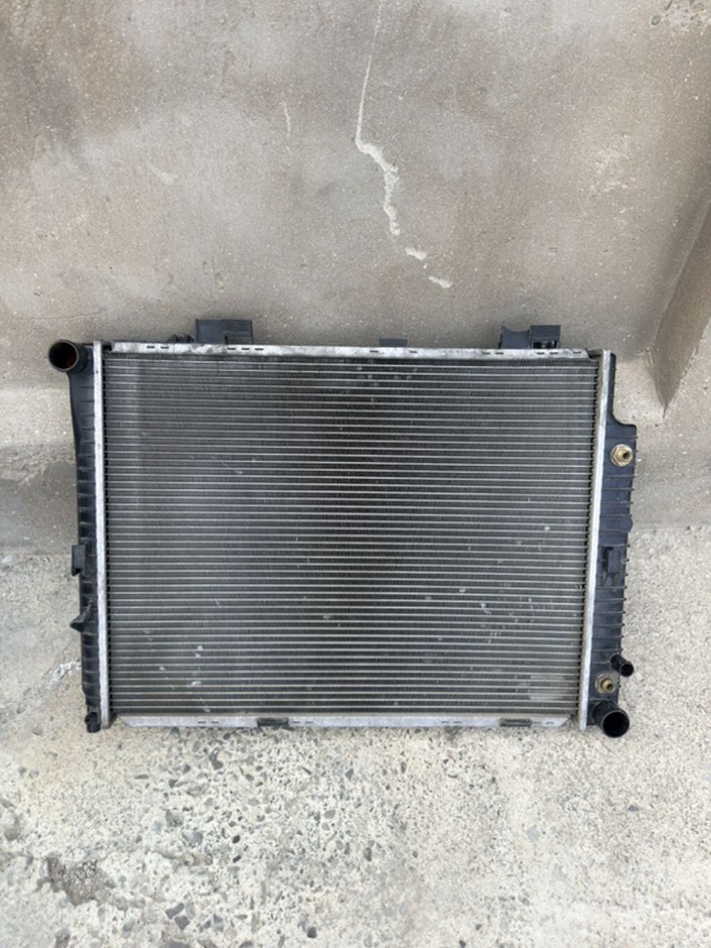 Dördgöz üçün almanyadan gəlmə original radiator — Soyutma sistemi, Bakı