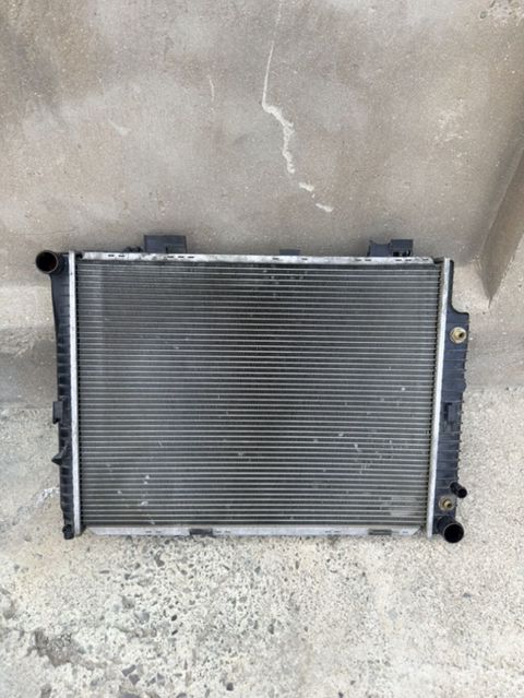 Dördgöz üçün almanyadan gəlmə original radiator — Bakı