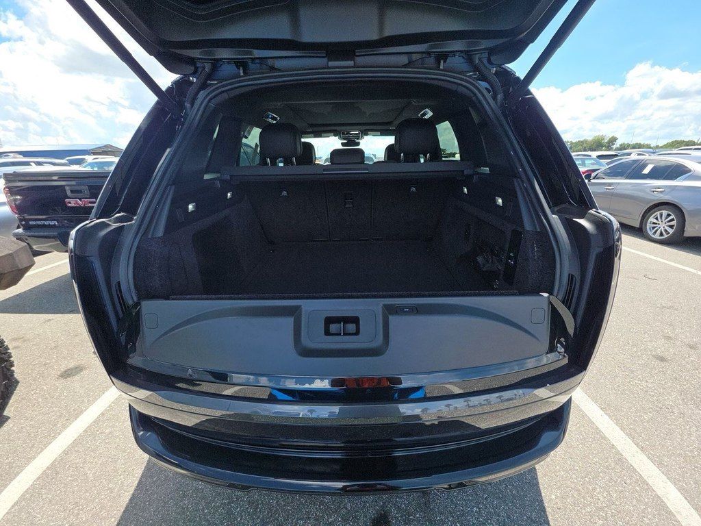 Cadillac Escalade iQ, 200 kWh, 2025 il, 11 652 km — Avtomobillər (5)