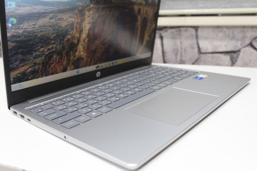 İşlənmiş HP Pavilion, 15.6 Intel Core i5, 512 GB, Ödənişli çatdırılma — HP, Bakı (5)