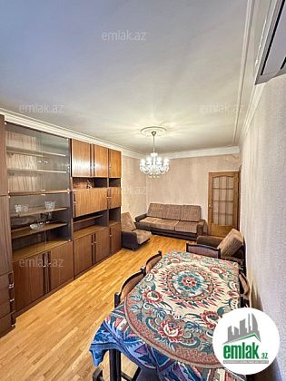 Satılır 3 otaqlı 70 m² köhnə tikili Əhmədli m — Mənzil