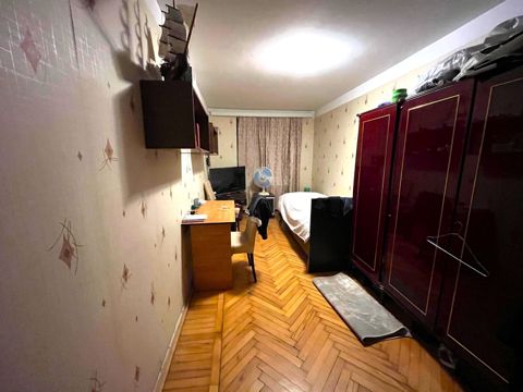 Satılır 3 otaqlı köhnə tikili 75 m² — Bakı