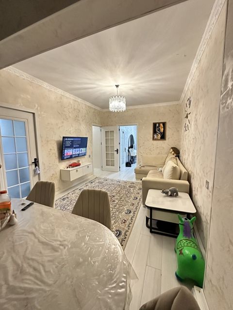 Satılır 2 otaqlı köhnə tikili 54 m² — Bakı