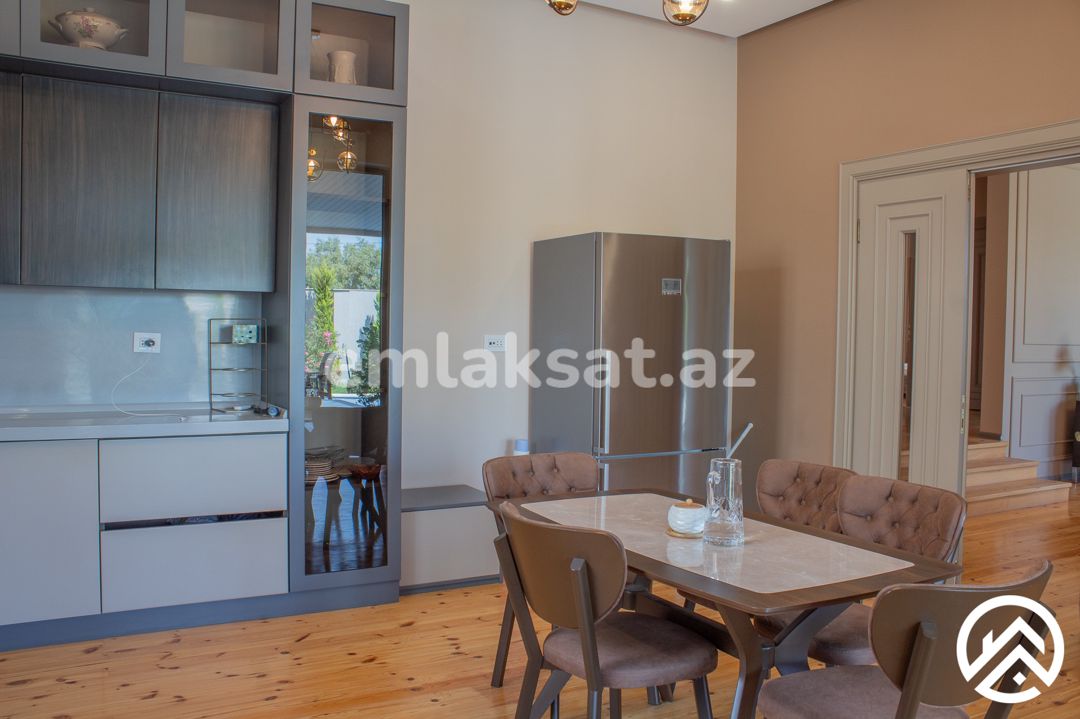 Satılır 7 otaq həyət evi / bağ evi 350 m², Şüvəlan — Ev, villa, Bakı (12)