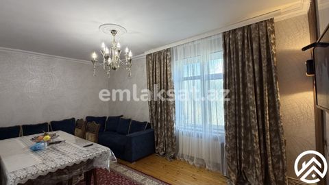 Satılır 4 otaq köhnə tikili 78 m², Avtovağzal metrosu — Bakı