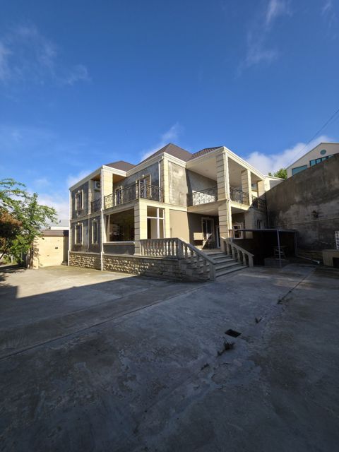 Satılır 6 otaqlı həyət evi/bağ evi 280 m² — Bakı