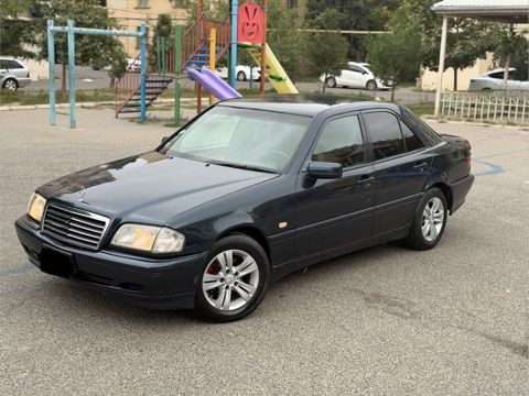 Mercedes C 200, 2.0 L, 2000 il, 410 000 km — Bakı