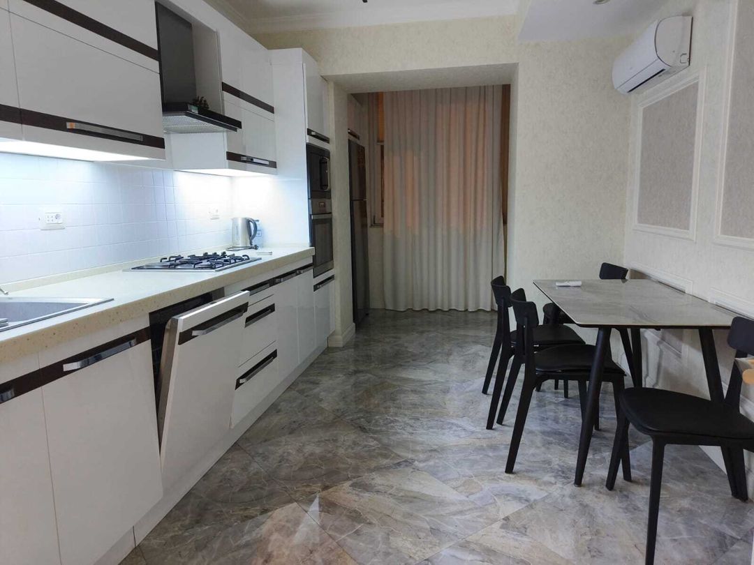 İcarəyə verilir 3 otaqlı yeni tikili 124 m² — Mənzil, Bakı (11)