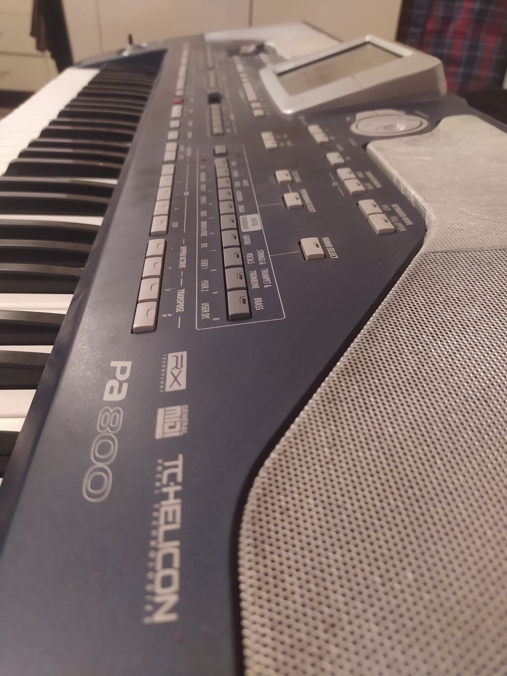 Korg PA800 satlır.led ekran,256 ram,2 ci versiya. - 61 klaviş — Pianino və digər klaviş alətləri, Oğuz (2)