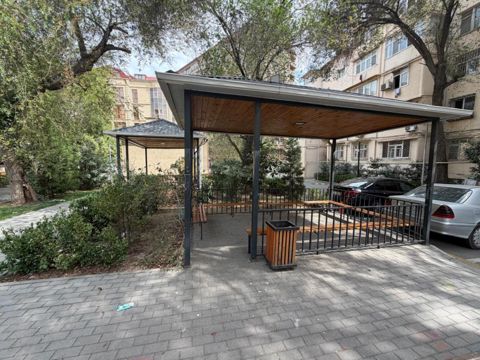Satılır 2 otaqlı köhnə tikili 50 m² — Bakı