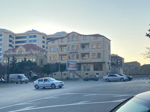 Satılır obyekt 1200 m² — Bakı