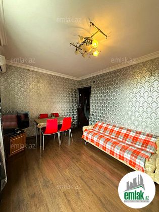 Satılır 2 otaqlı 55 m² köhnə tikili Bakıxanov — Mənzil (2)