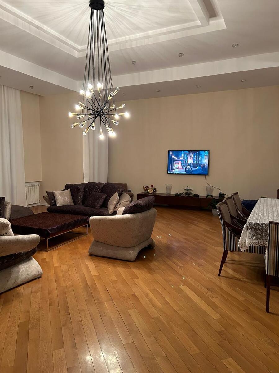 Satılır 8 otaqlı həyət evi/bağ evi 503 m² — Ev, villa, Bakı (3)
